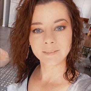 Meet your Posher, Aleisha claire